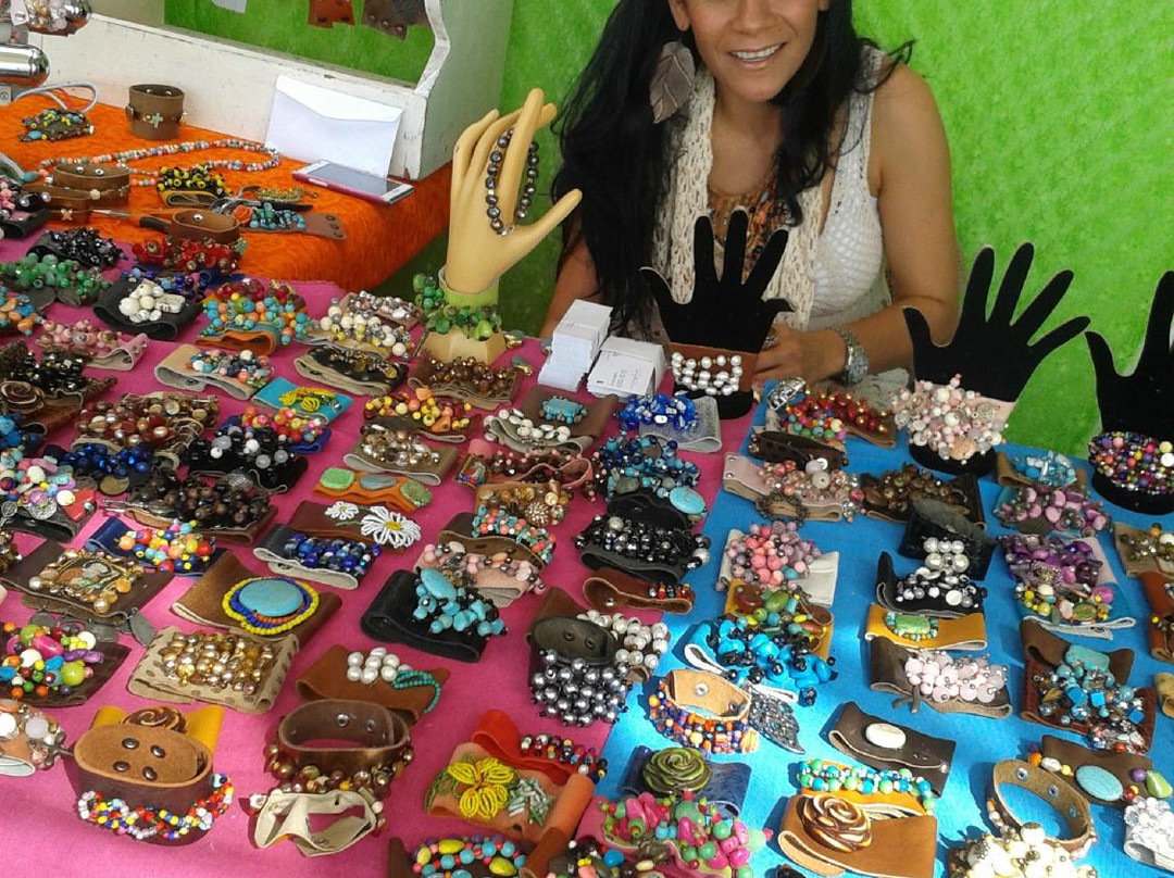 La Cruz de Huancaxtle Market景点图片