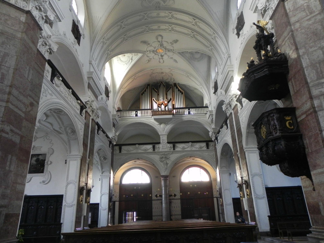 Jesuit Church Innsbruck-茵斯布鲁克必去景点