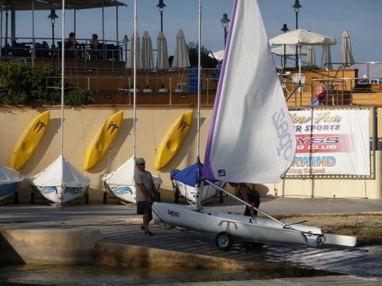 Fairwind Sailing School-圣朱利安斯必去景点