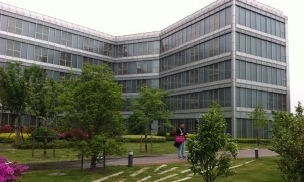 上海夏阳湖皇冠假日酒店主图