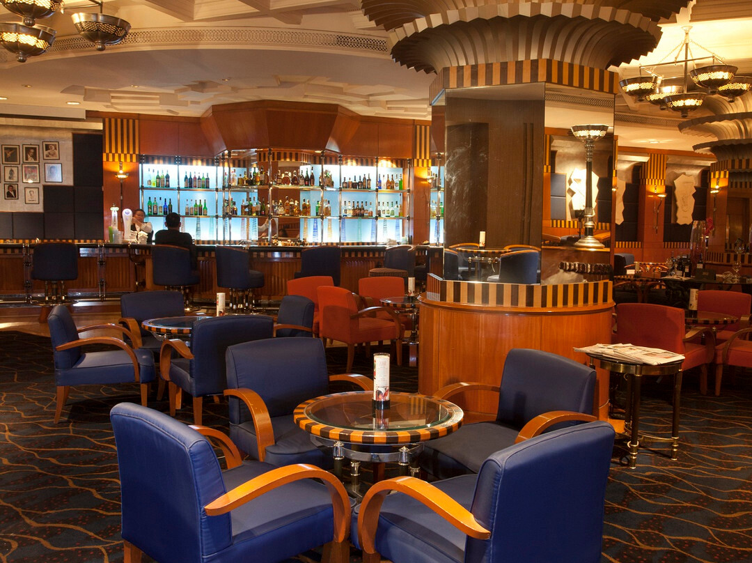 Centara Grand at Central Plaza Ladprao Lobby Lounge-曼谷必去景点