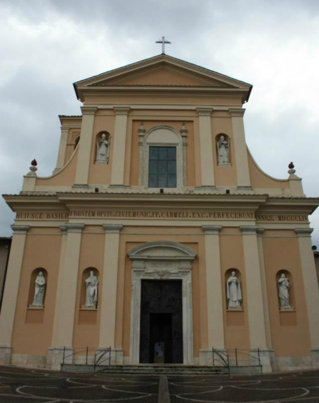 Basilica san Valentino景点图片