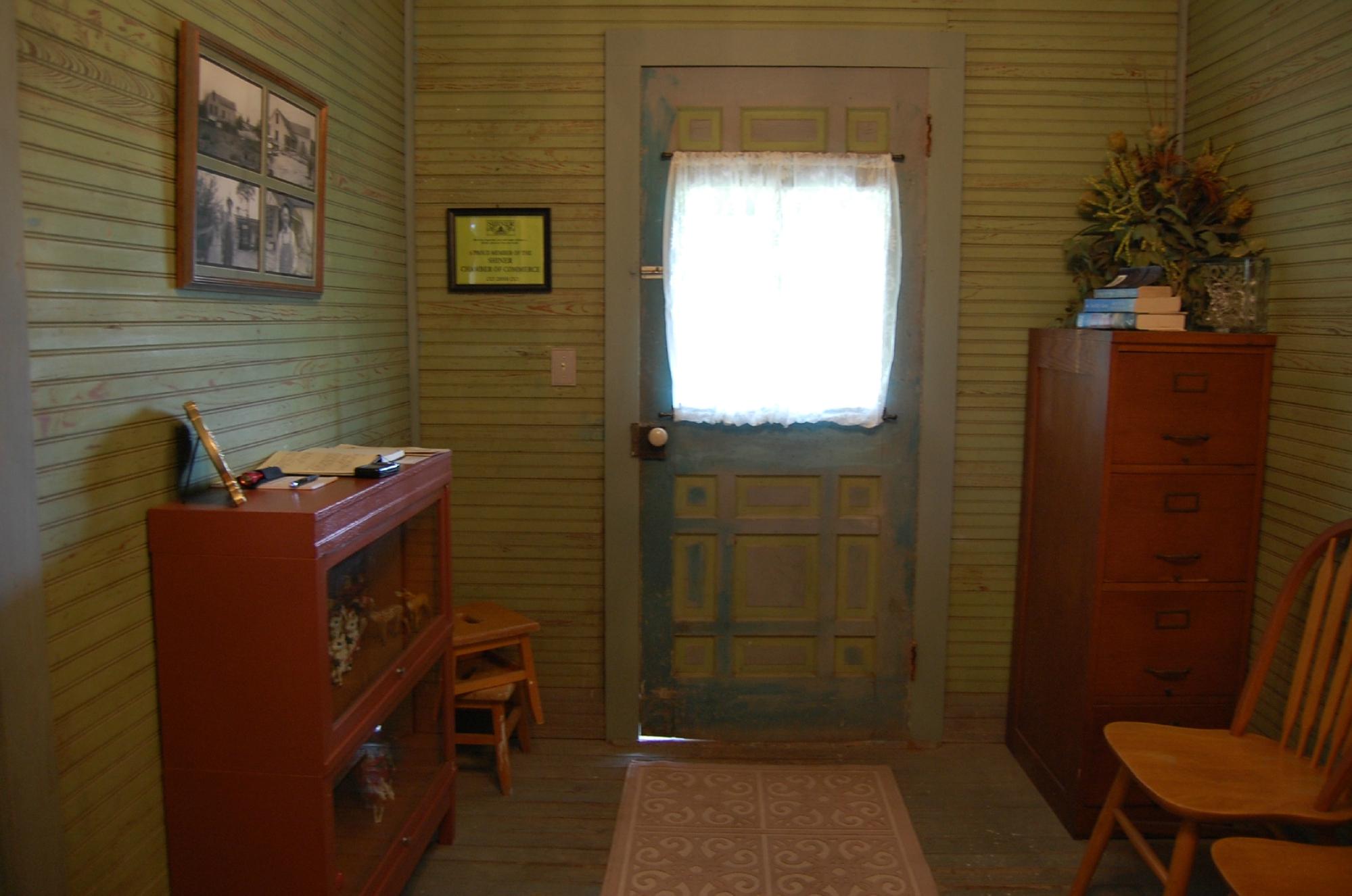 Shiner Hillside Guesthouse-客卧