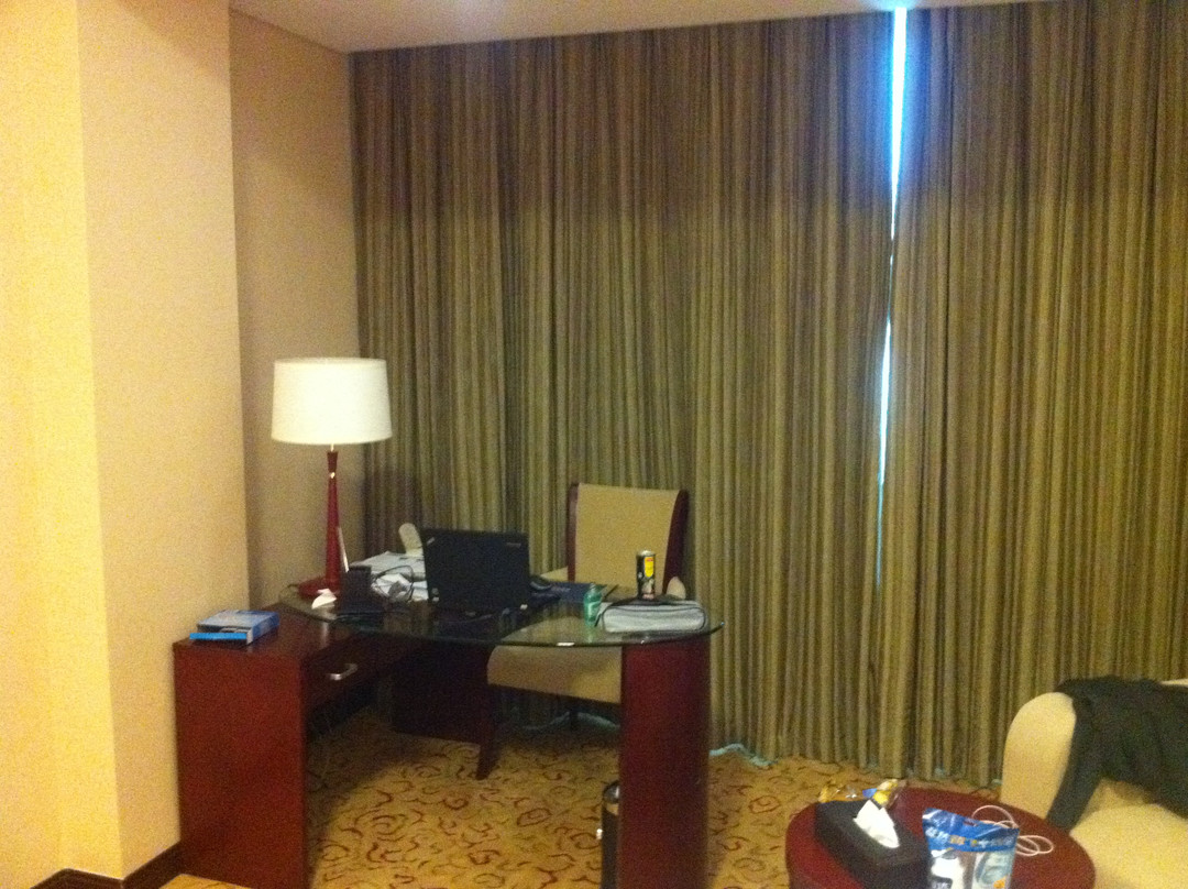 华玺大酒店主图