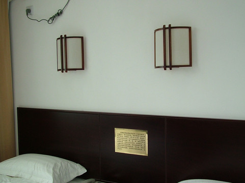 唐都尚品·Home酒店（西安明城墙交通大学店）主图