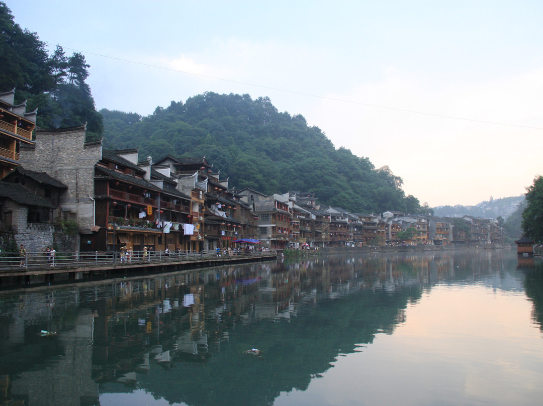 沱江跳岩景点图片