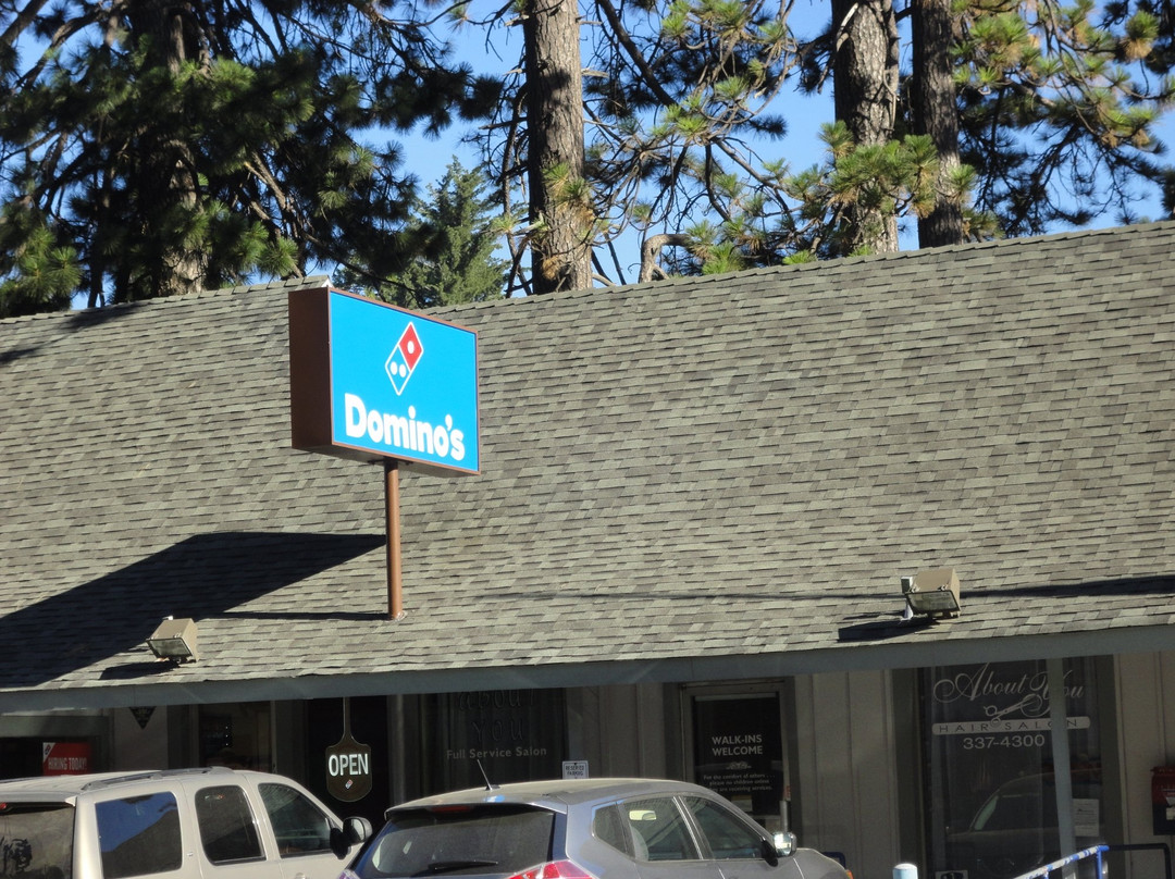 Twin Peaks餐馆和美食-Domino's Pizza