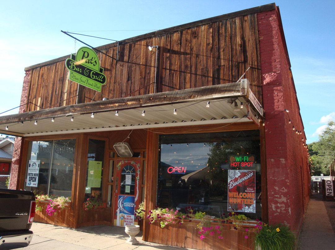 Hotchkiss餐馆和美食-Pat's Bar and Grill