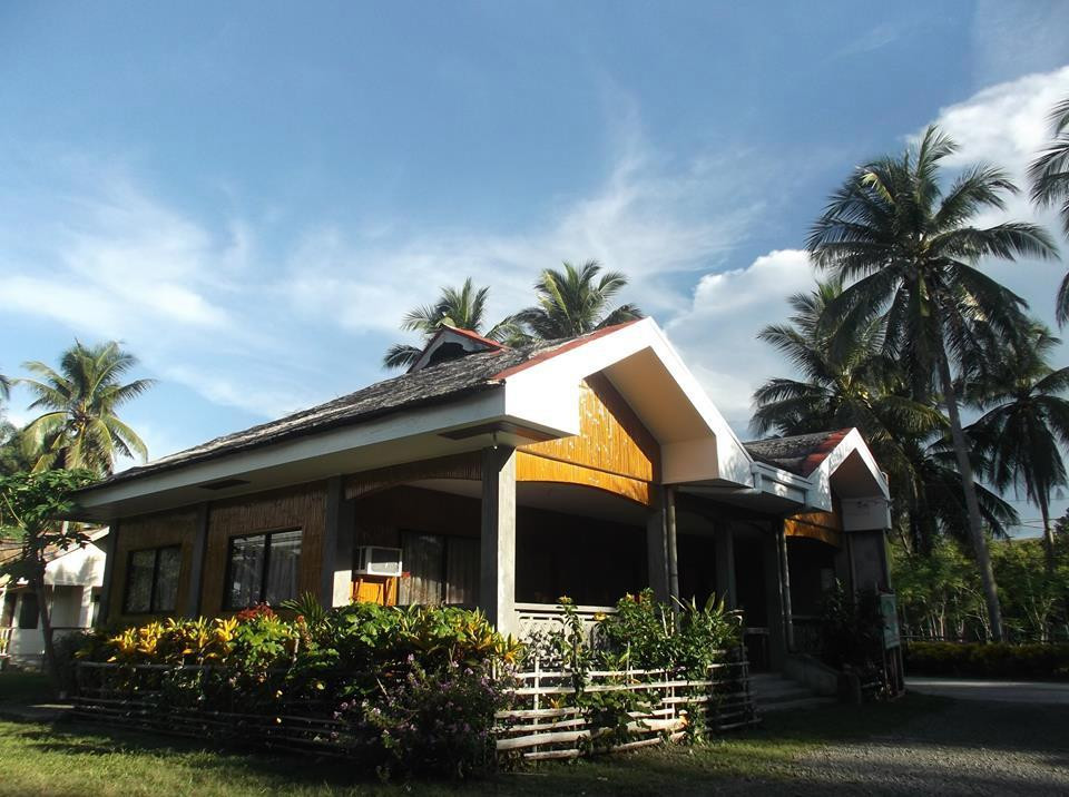 Tangalan酒店住宿-Wassenaar Beach Resort