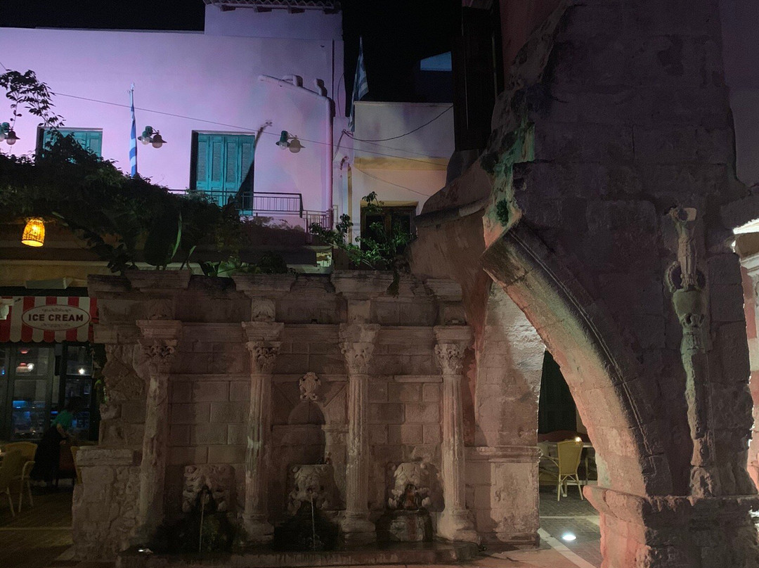 Rimondi Fountain-雷斯蒙必去景点