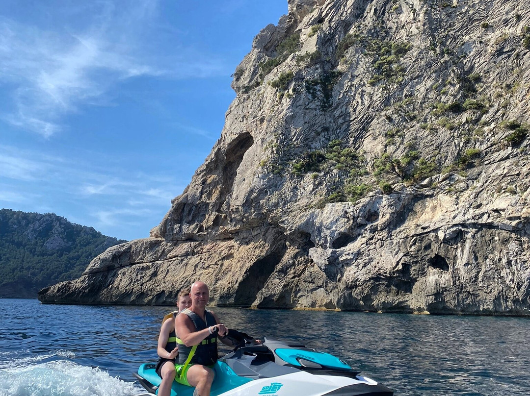 Gojet Jet Ski Tours Alcudia-阿尔库迪亚港必去景点