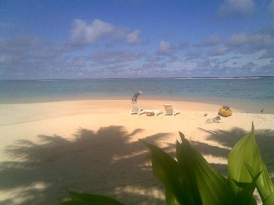 Titikaveka Beach景点图片