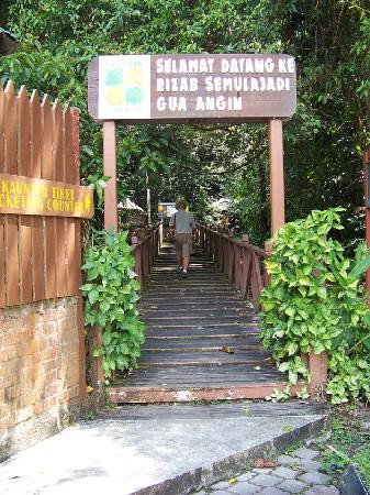 Wind Caves-古晋必去景点