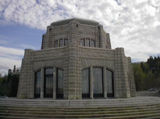 摩特诺玛瀑布-Bridal Veil必去景点