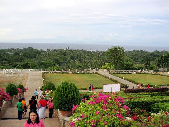 Statue of the Divine Mercy-El Salvador必去景点