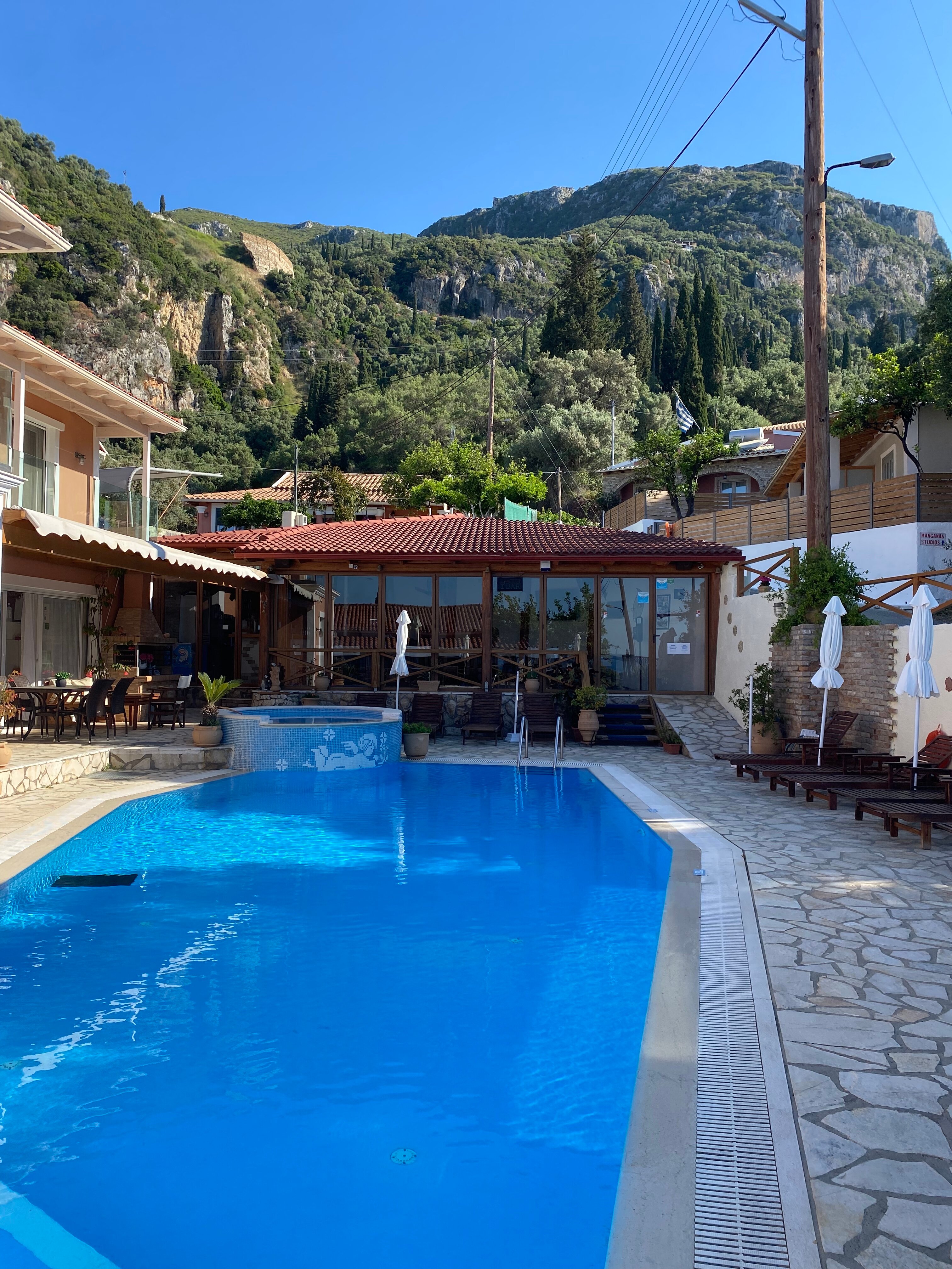 Angel's Pool Bar Apartments-浴室