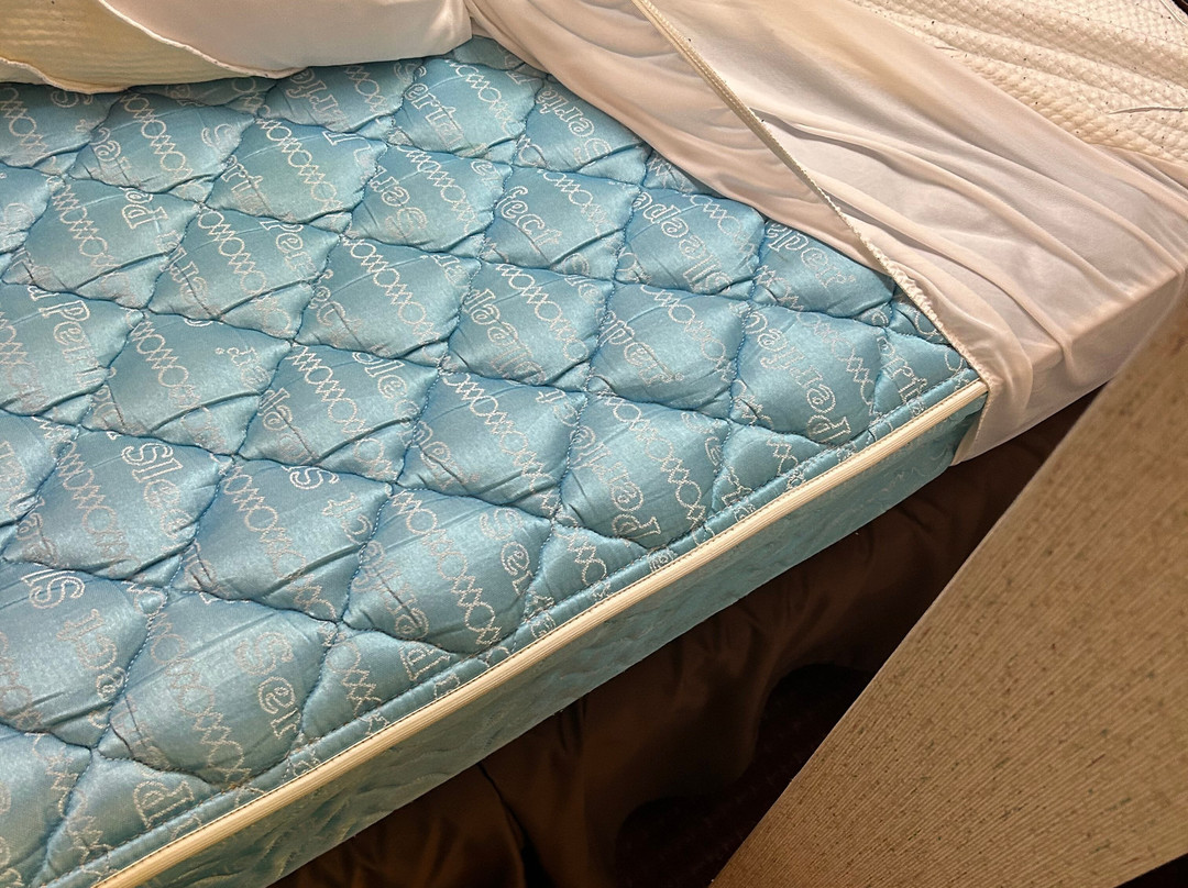 Smoky Mountain Inn & Suites主图