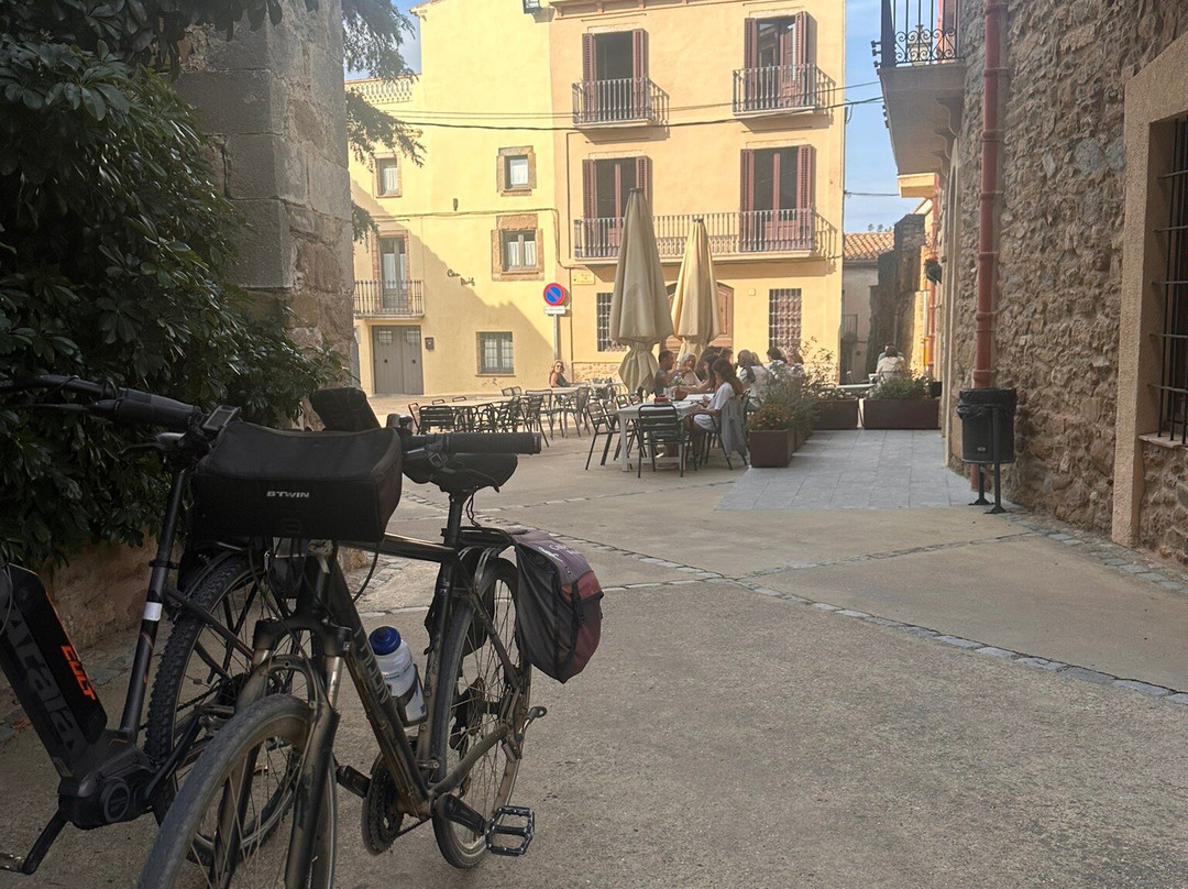 Creative Catalonia - Bike Holidays Girona Spain景点图片