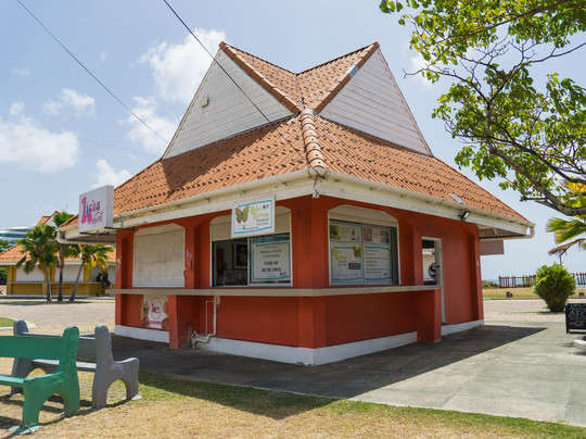 Yellow Butterfly Studios and Art Gallery-斯卡伯勒必去景点