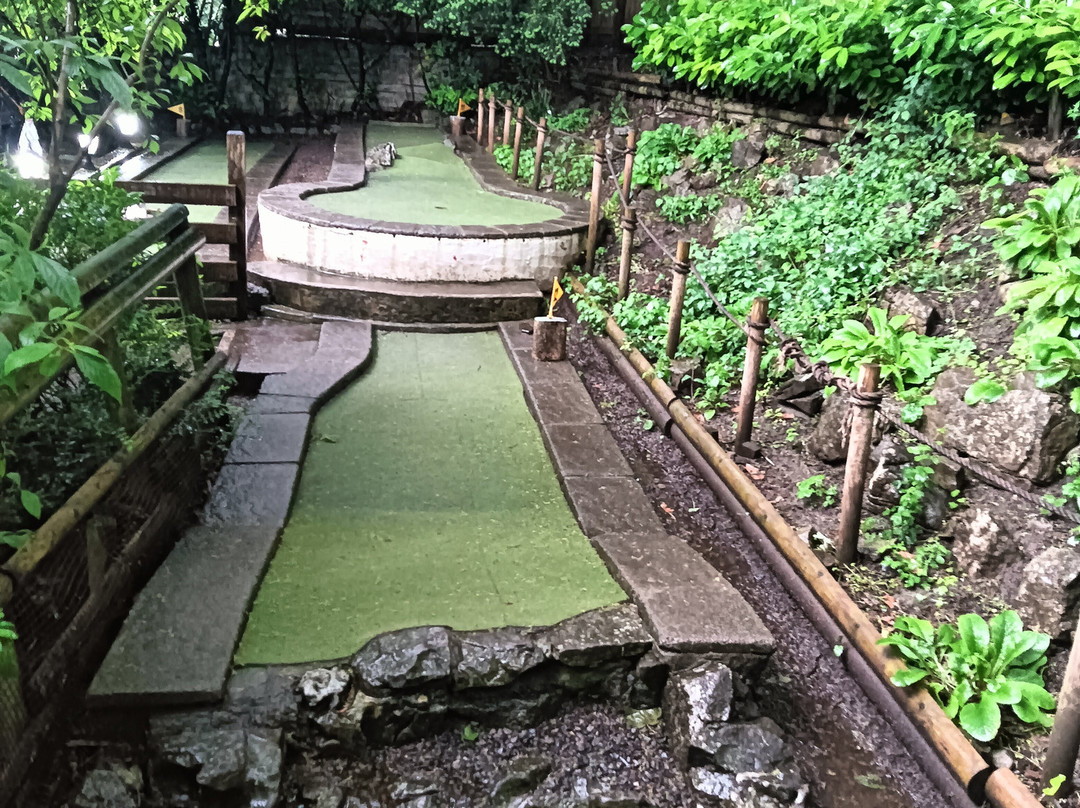 Cheddar Crazy Golf-Cheddar必去景点
