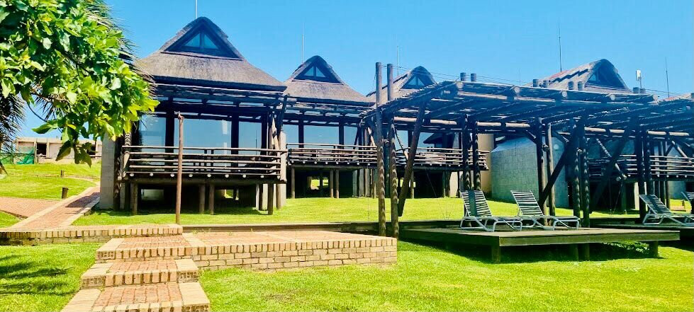 Wavecrest Beach Hotel & Spa主图