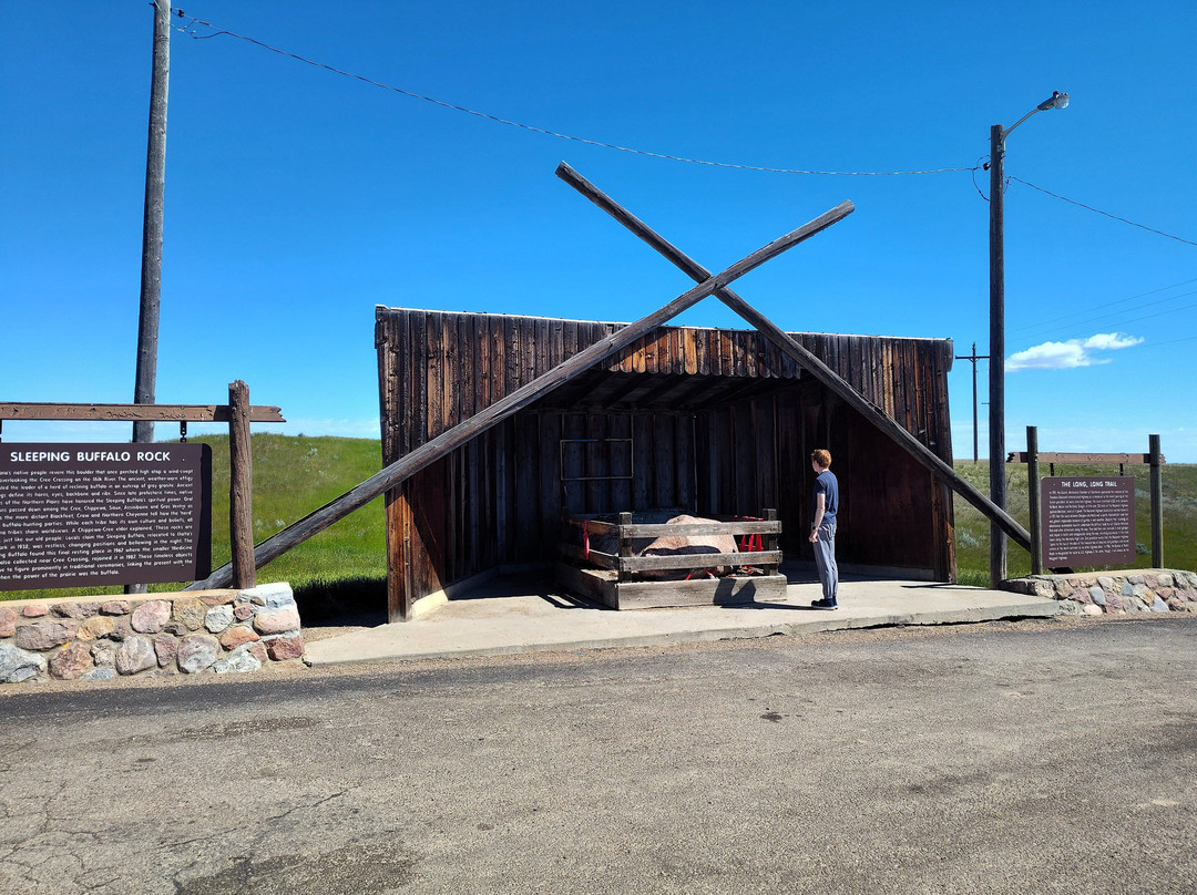 Sleeping Buffalo Rock-Saco必去景点