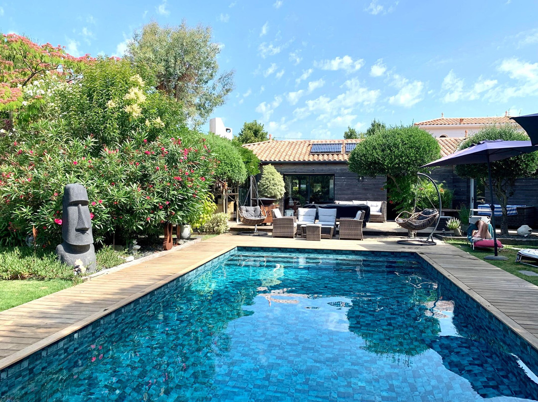 Le Clos des Romarins主图