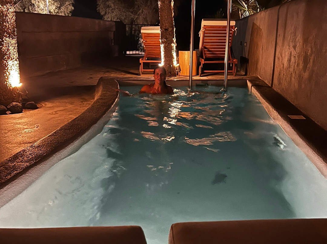 Oscar Beachfront Suites主图