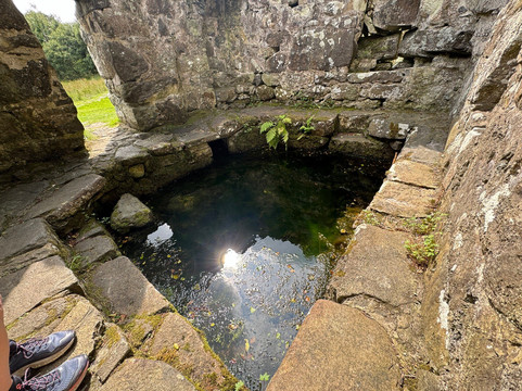 St Cybi's Well-Llangybi必去景点