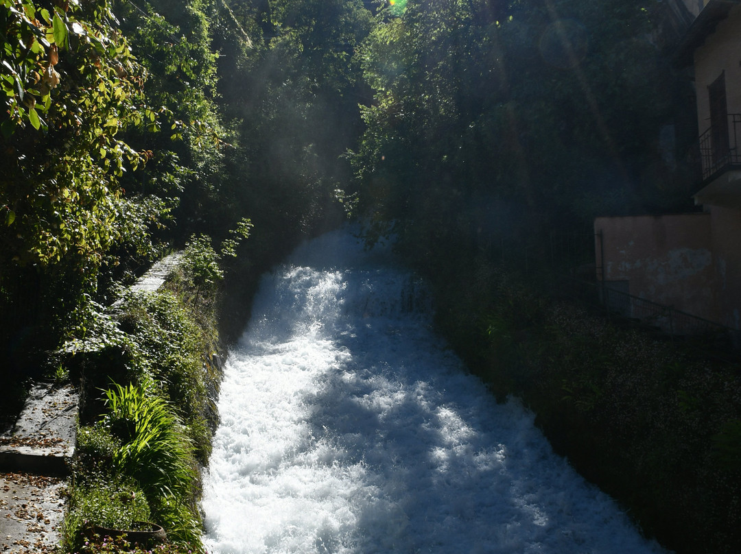 River Fiumelatte景点图片