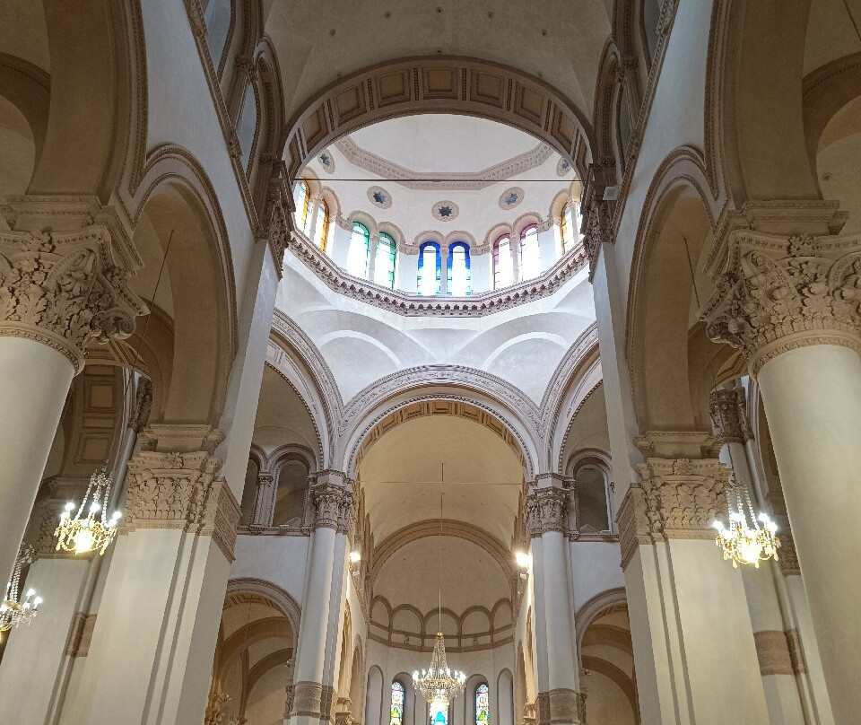 Santuario Beata Vergine Addolorata-奥西莫必去景点