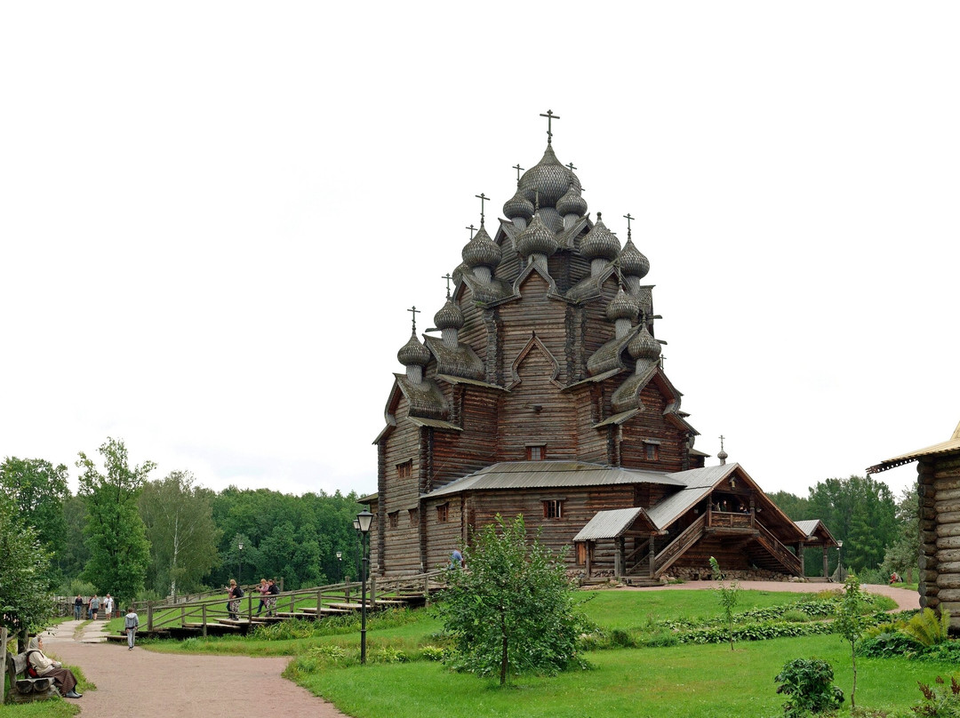 Park Complex Bogoslovka Estate景点图片