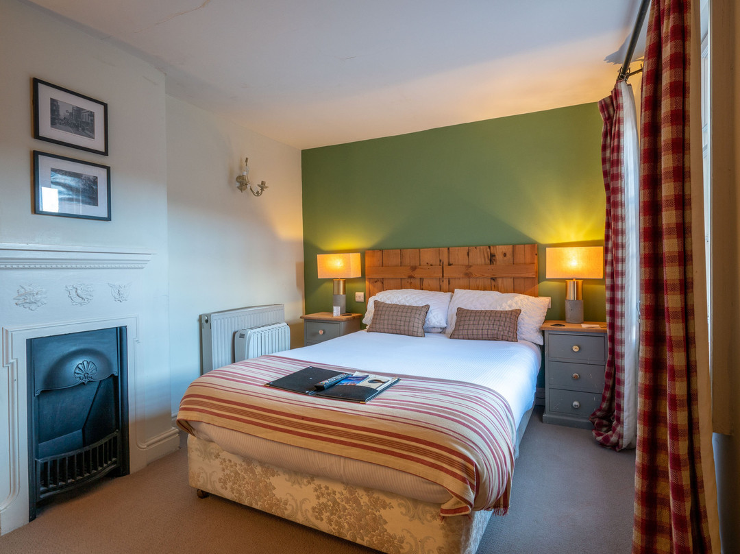 The King's Head主图