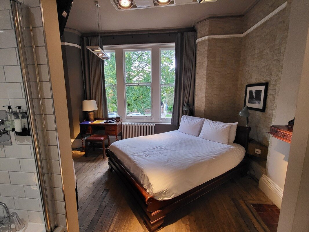 德帕瑞酒店主图