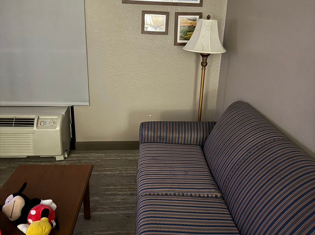 Hampton Inn London-North主图