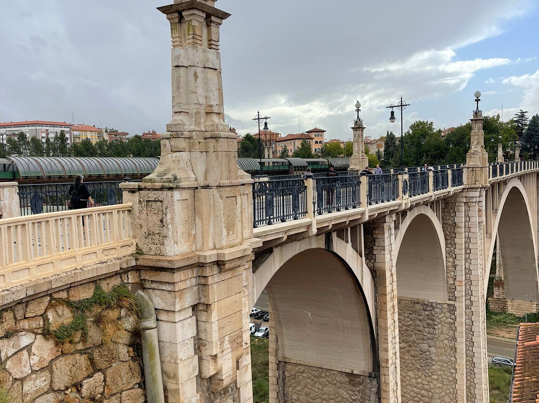 Viaducto Viejo o de Fernando Hue-特鲁埃尔必去景点