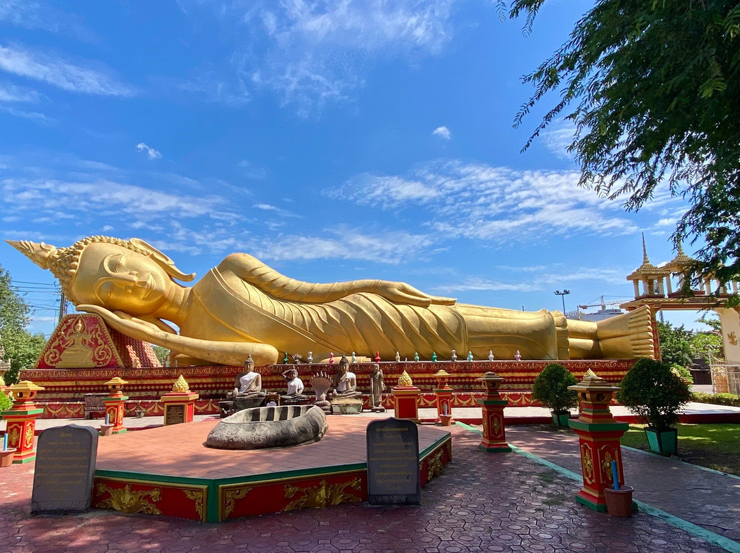 Vat that Khao-万象必去景点