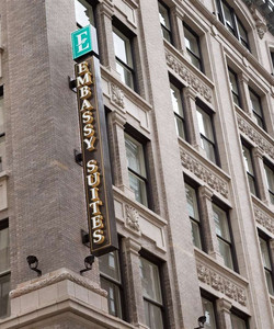 Embassy Suites by Hilton Louisville Downtown酒店图片