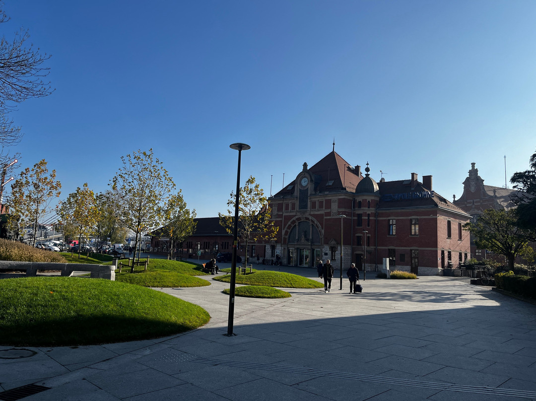 Dworzec kolejowy Opole Głowne-Opole必去景点
