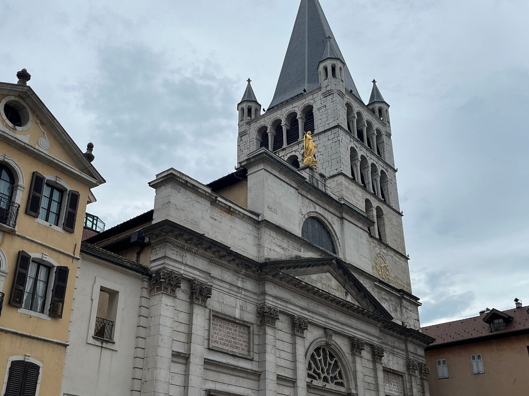 Église Notre Dame De Liesse景点图片