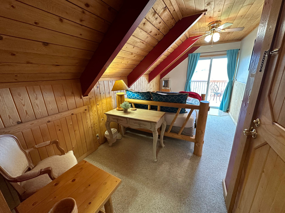 皮尔山乡村旅馆和小屋主图