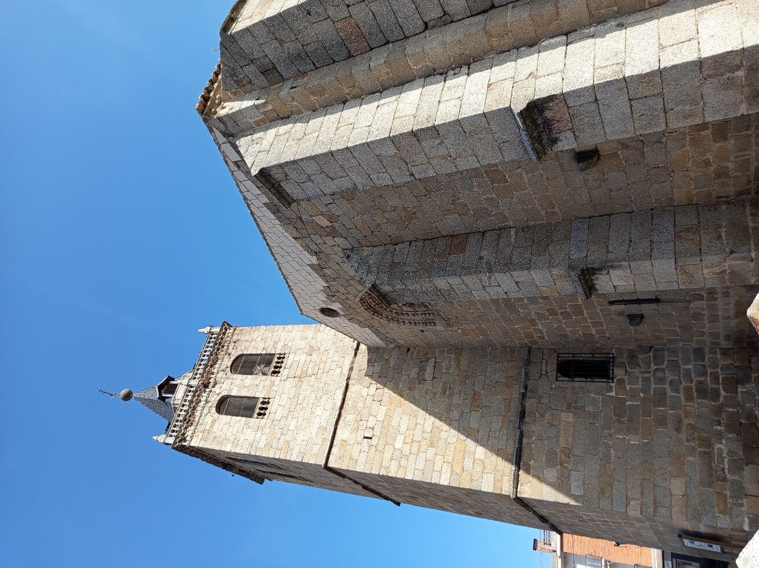Iglesia Santiago Apostol-Villa del Prado必去景点