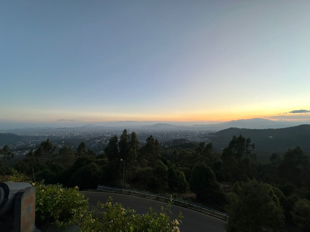 Addis Sightseeing & Shuttle Service-亚的斯亚贝巴必去景点