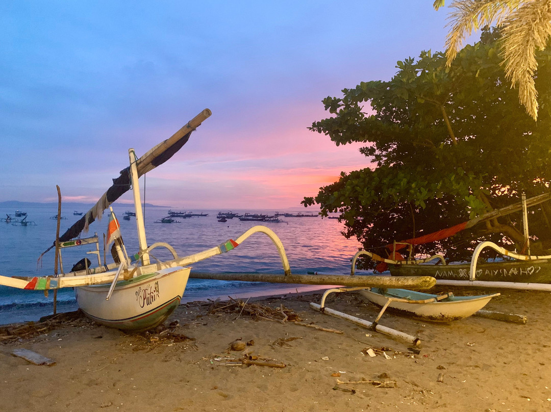 Bale Solah Beach Club Lombok