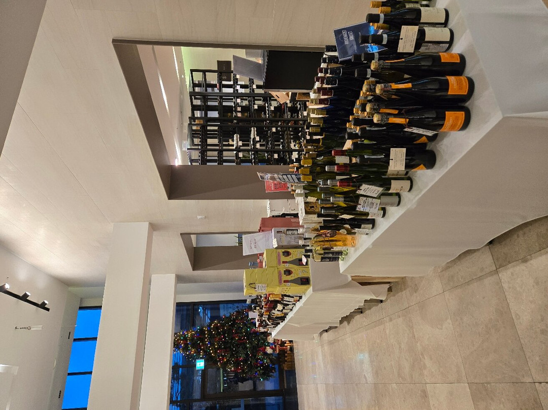 Avon Hotel Gusan主图