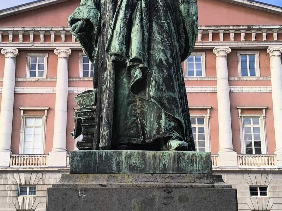 Statue d'Antoine Favre景点图片