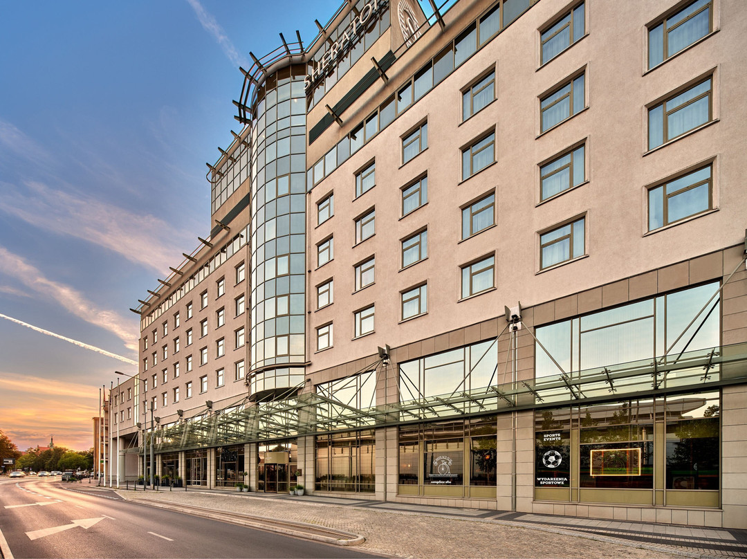 波兹南喜来登酒店主图