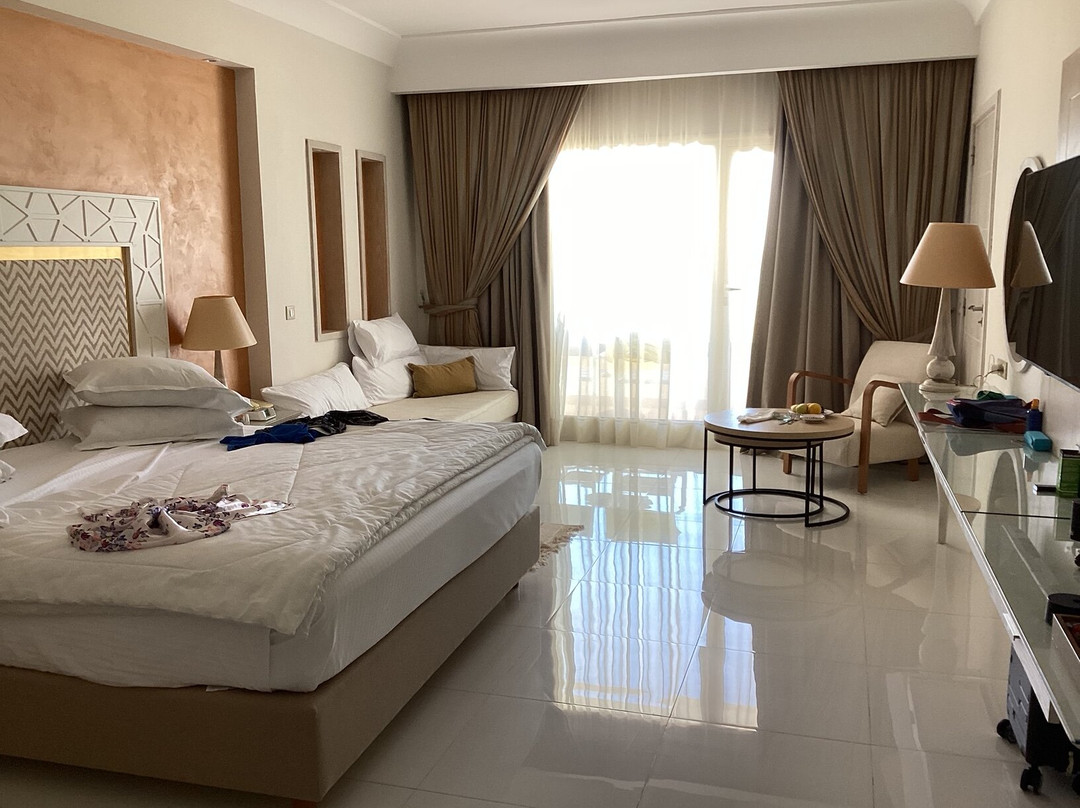 路图雅瑞酒店 - 全包式主图