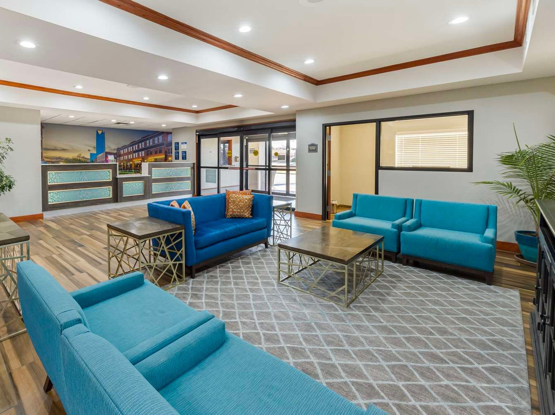 Choctaw酒店住宿-贝斯特韦斯特普勒斯米德韦斯特城旅馆&套房酒店