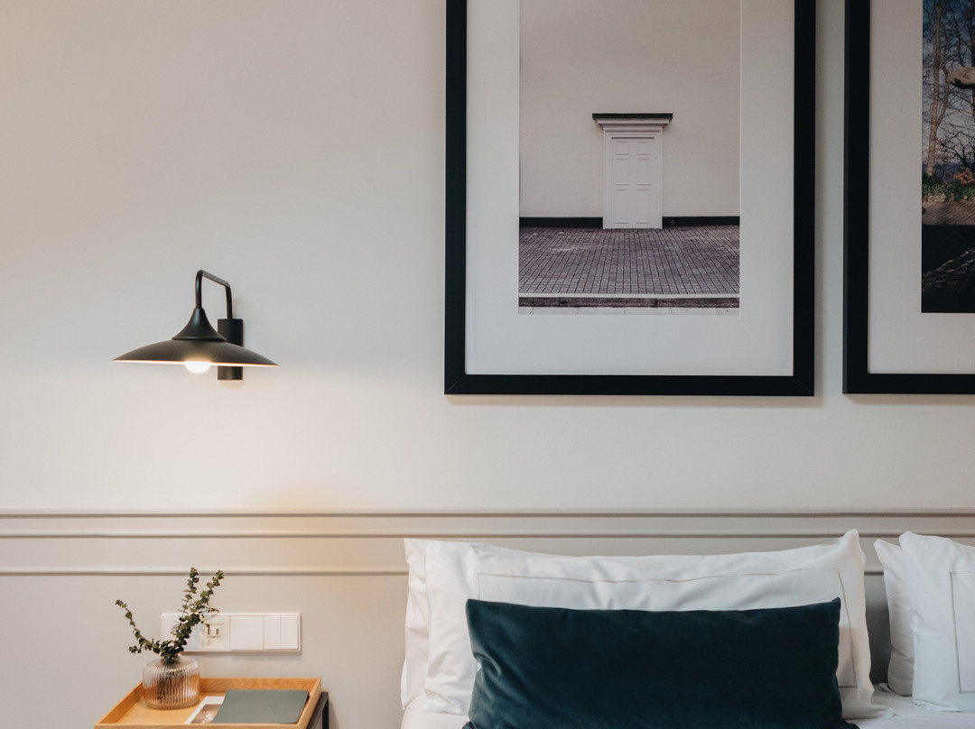 Room Mate Helen Berger主图